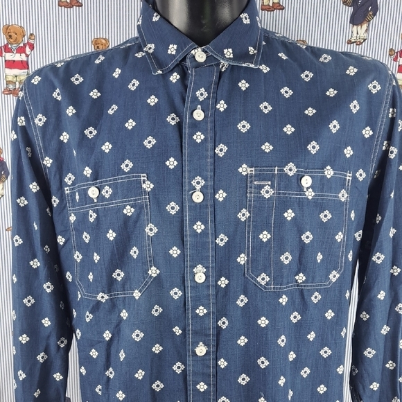 Tommy Hilfiger Other - Tommy Hilfiger dark blue & white stitching slim fit LG casual button-up shirt